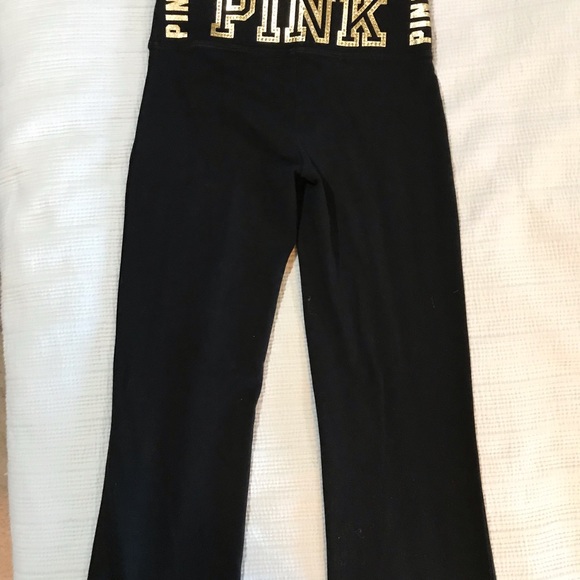 Pink yoga pants. - Picture 3 of 5